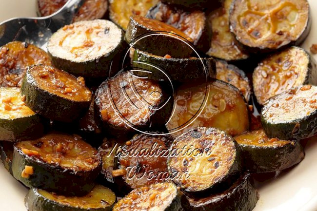 Balsamic-Glazed Zucchini