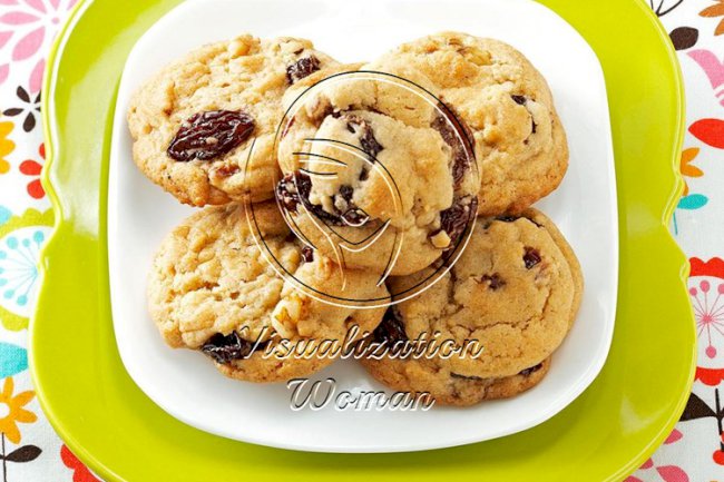 Mom’s Soft Raisin Cookies