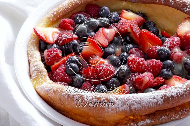 Berry-Topped Puff Pancake
