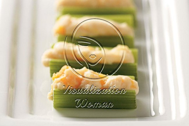 Apricot-Ricotta Stuffed Celery