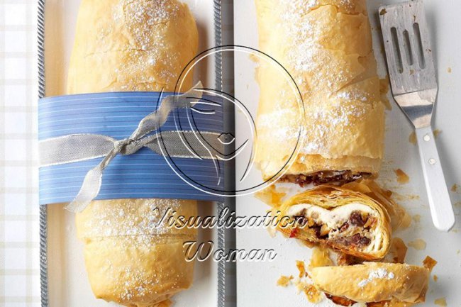 Sugar Plum Phyllo Kringle