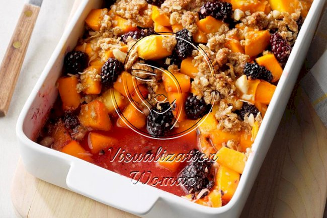 Blackberry-Mango Crumble