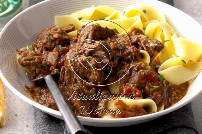 Slow Cooker Beef with Spicy Red Sauce