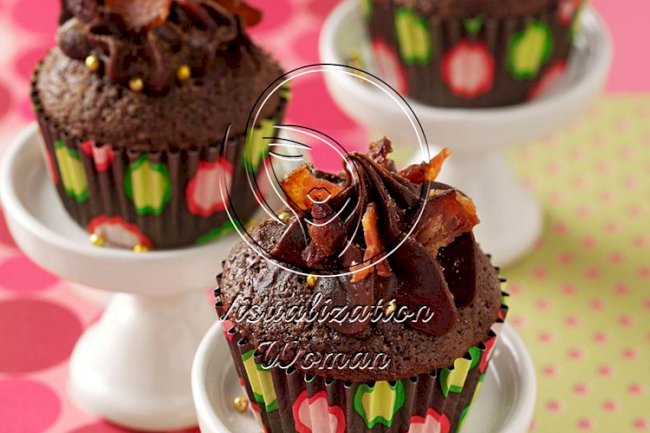 Dark Chocolate Bacon Cupcakes