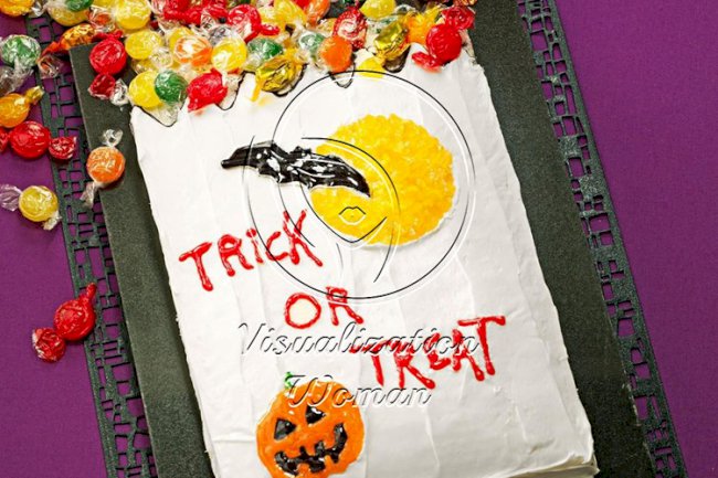 Trick-or-Treat Cake