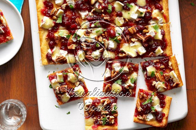 Camembert & Cranberry Pizza