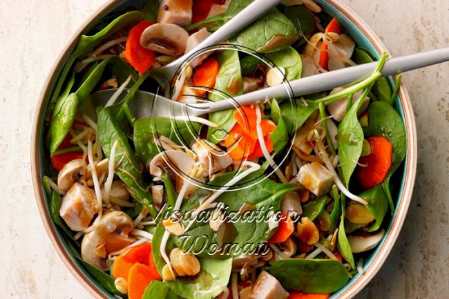 Chinese Spinach-Almond Salad