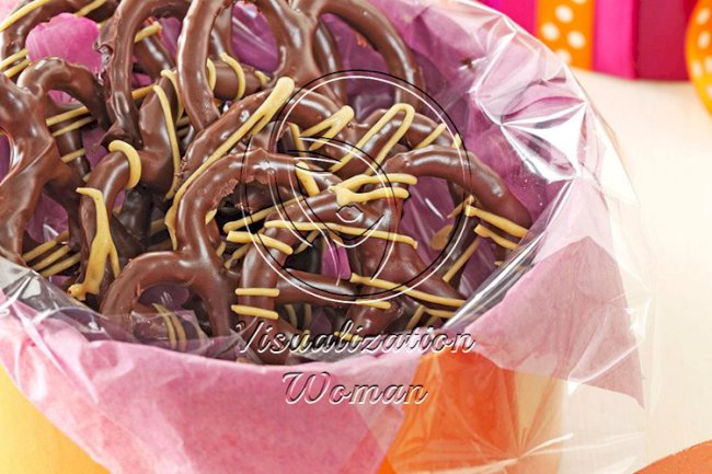 Peanut Butter Chocolate Pretzels