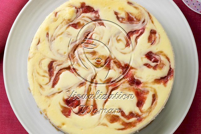 Rhubarb Swirl Cheesecake