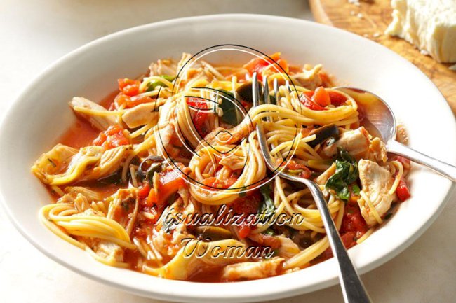 Grecian Pasta & Chicken Skillet