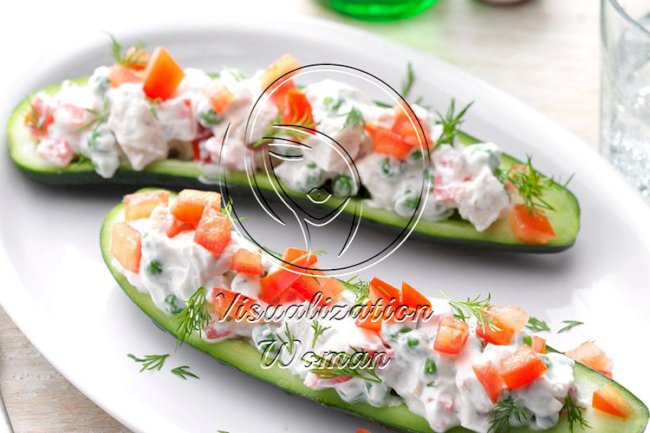 Chicken Tzatziki Cucumber Boats