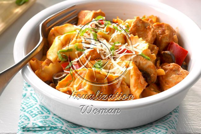 Saucy Chicken & Tortellini