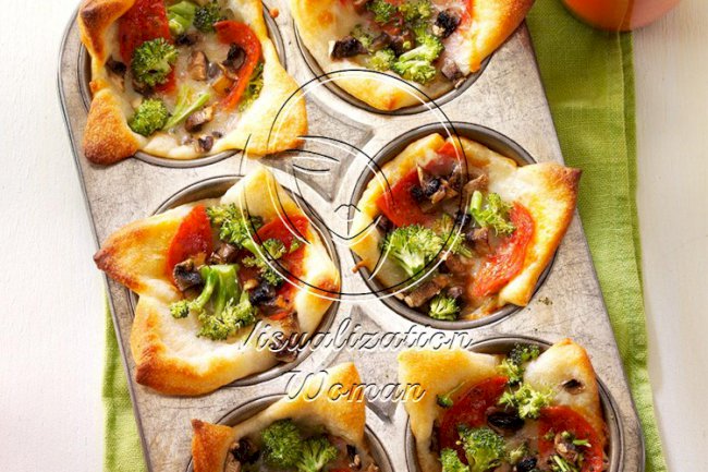 Muffin-Tin Pizzas