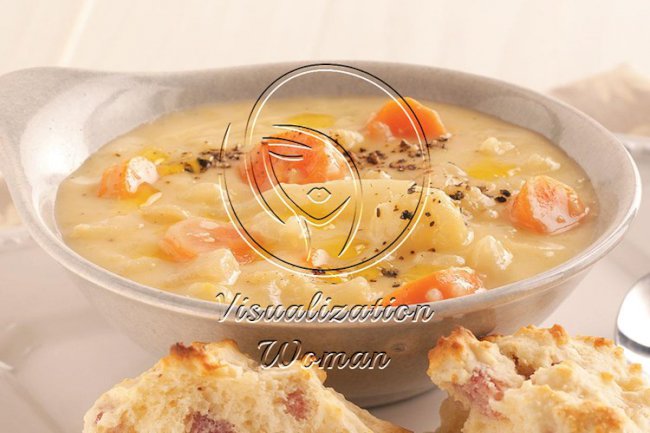 Cheesy Cauliflower and Potato Soup