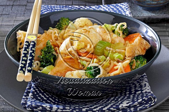 Chicken Noodle Stir-Fry