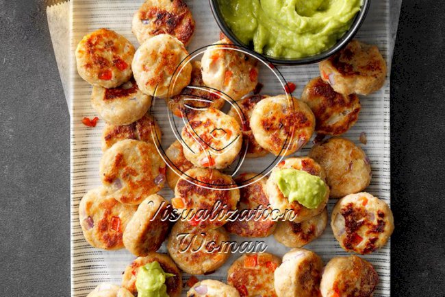 Chicken Cakes with Avocado Mango Sauce