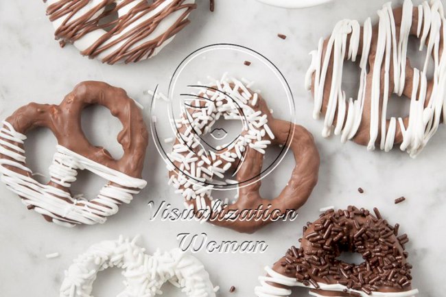 Chocolate-Covered Pretzels