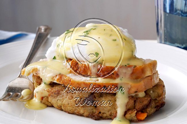 Turkey & Stuffing Eggs Benedict