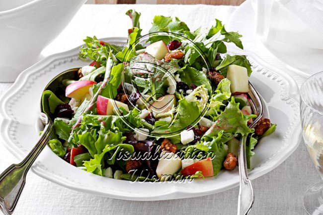Mixed Green Salad with Cranberry Vinaigrette