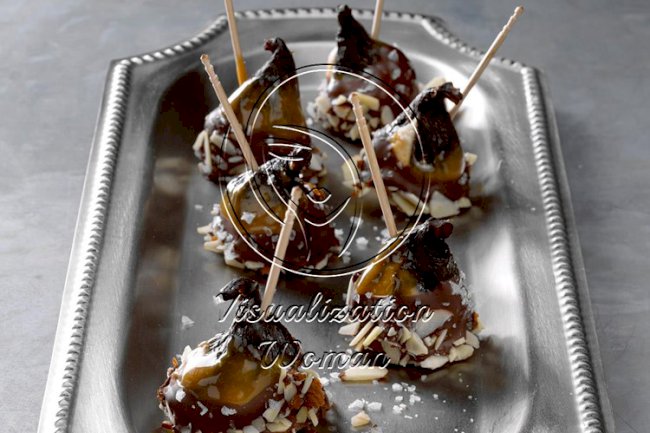 Salted Caramel & Dark Chocolate Figs