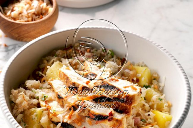 Pineapple Chicken Cauliflower Rice Bowls