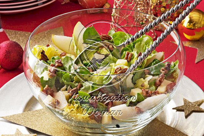 Candied Pecan and Pear Salad