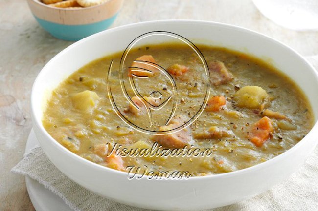 Slow-Cooked Split Pea Soup