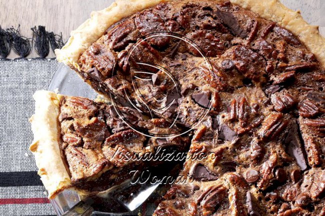 Ultimate Chocolate Chunk Pecan Pie