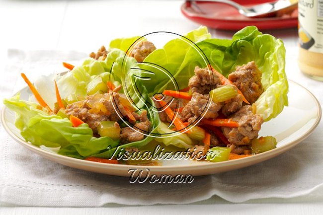 Spicy Turkey Lettuce Wraps