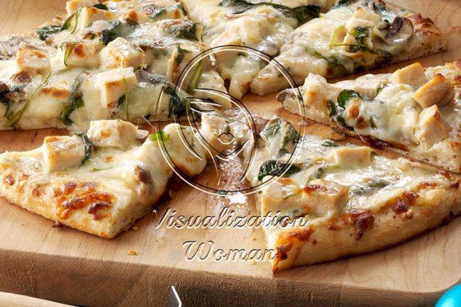 Rich Chicken Alfredo Pizza