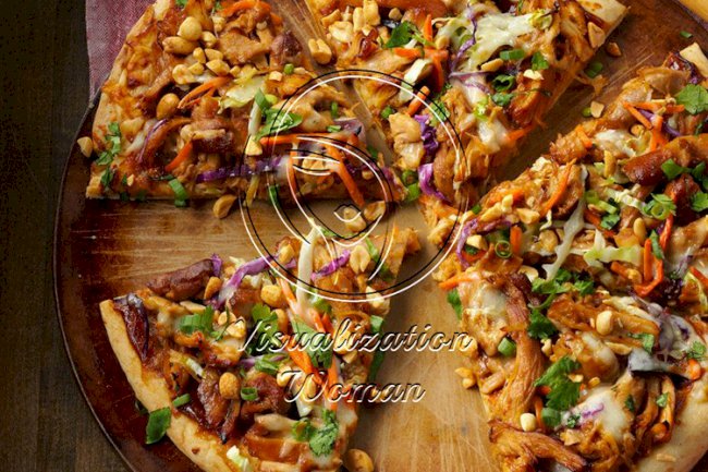 Saucy Thai Chicken Pizzas