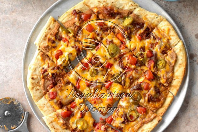 Game-Night Nacho Pizza