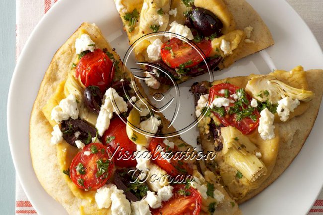 Grilled Greek Pita Pizzas