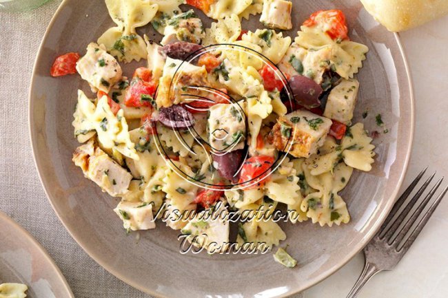 Cheesy Bow Tie Chicken