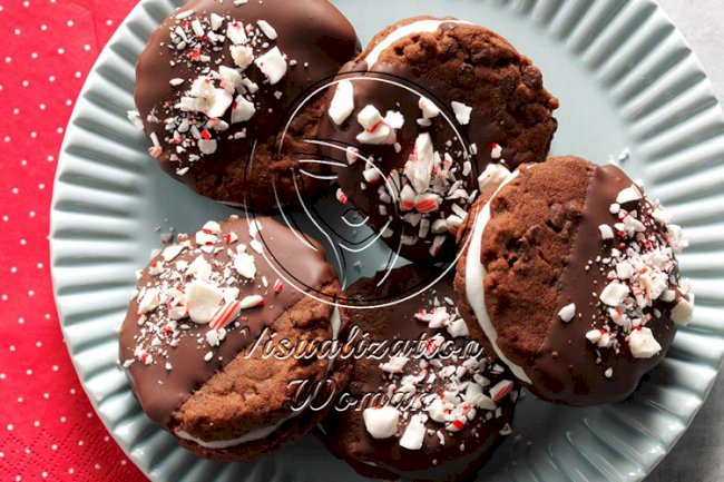 Chocolate-Mint Dream Sandwich Cookies