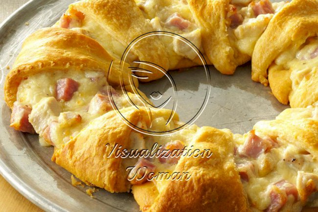 Chicken Cordon Bleu Crescent Ring