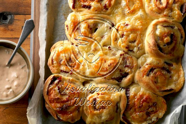 Corned Beef Pizza Swirls