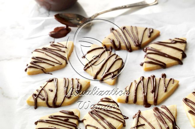 Orange Shortbread with Spicy Dark Chocolate