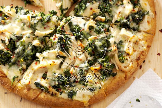 Effortless Alfredo Pizza