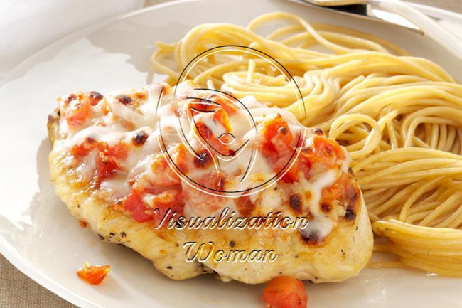 Bruschetta-Topped Chicken & Spaghetti