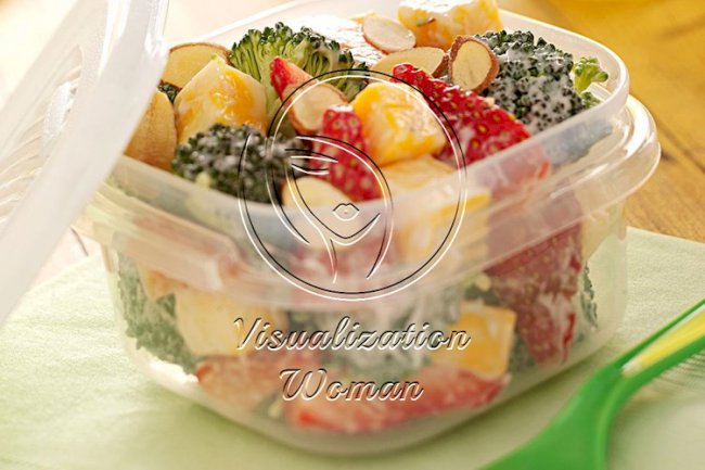 Broccoli Strawberry Salad