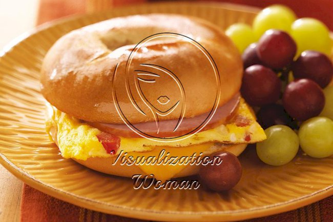 Dad’s Quick Bagel Omelet Sandwich