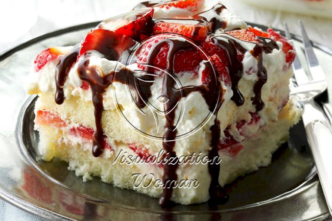 White Chocolate-Strawberry Tiramisu