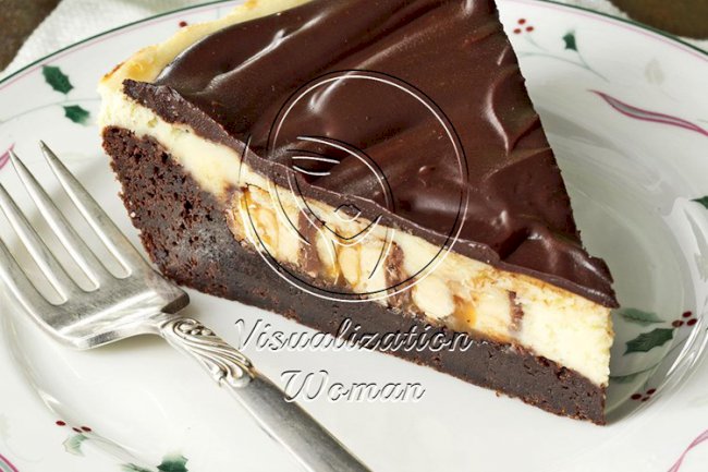 Brownie Cheesecake Snickers Pie