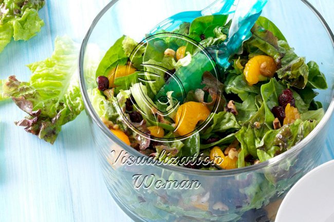 Cranberry Mandarin Salad with Walnut Vinaigrette