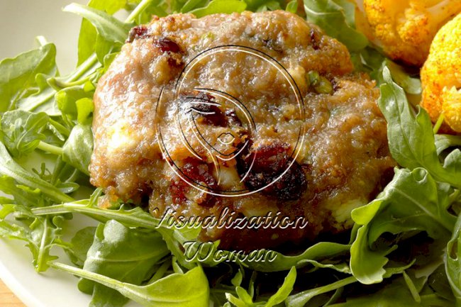 Cranberry Turkey Burgers with Arugula Salad