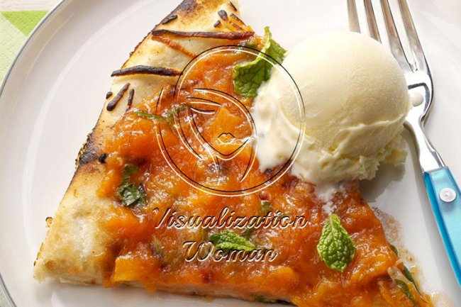 Peachy Dessert Pizza