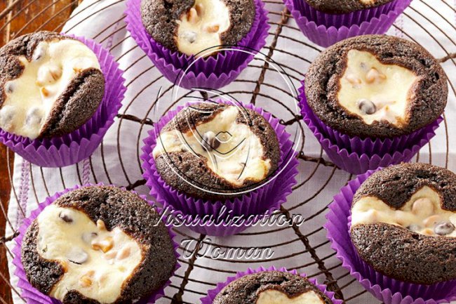 Cream Cheese Chocolate Cupcakes