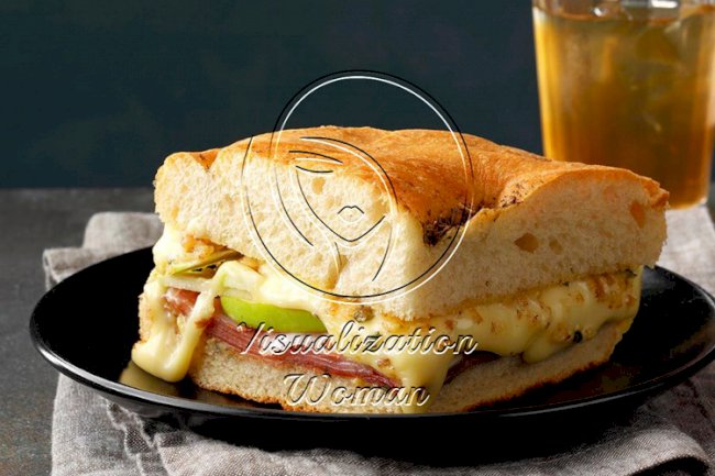 Apple ‘n’ Prosciutto Sandwiches