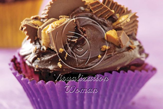 Peanut Butter Cup Chocolate Cupcakes